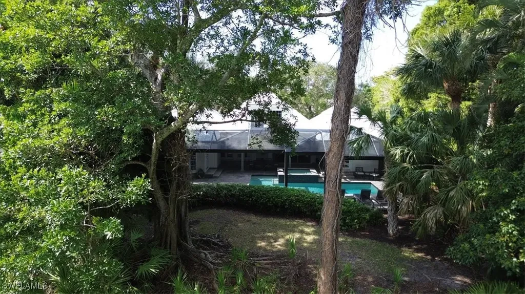 610 Jacana Circle Naples FL 34105