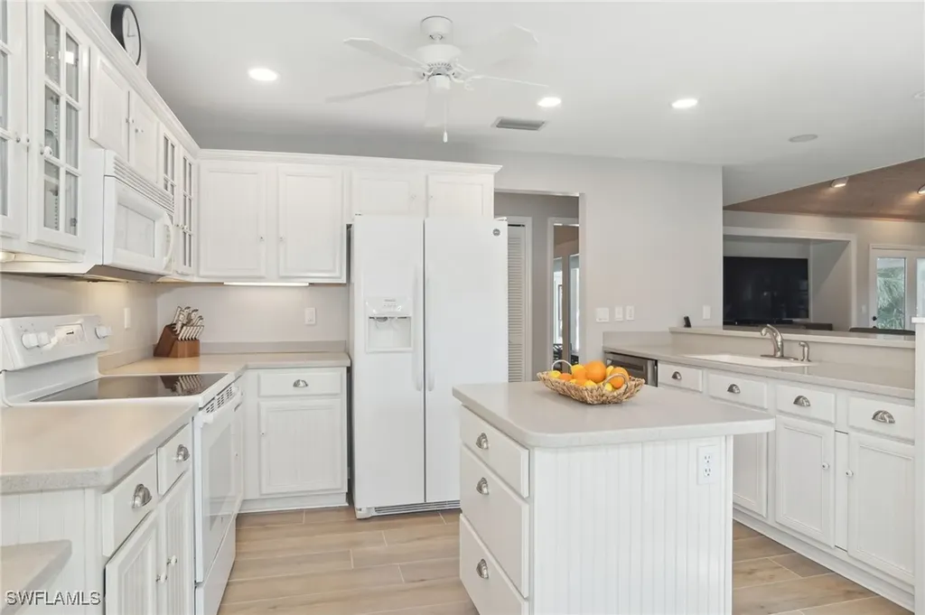 610 Jacana Circle Naples FL 34105