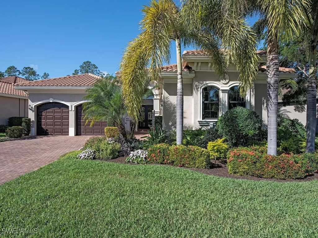 Naples FL, 2982 Cinnamon Bay Circle