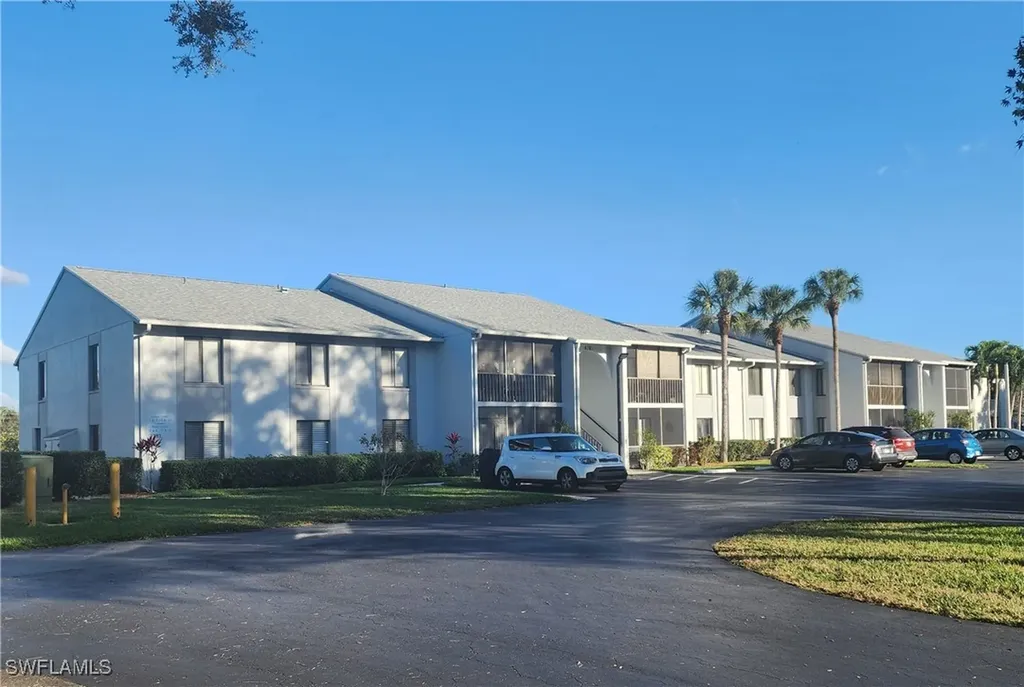 4781 Lakeside Club Boulevard Fort Myers FL 33905