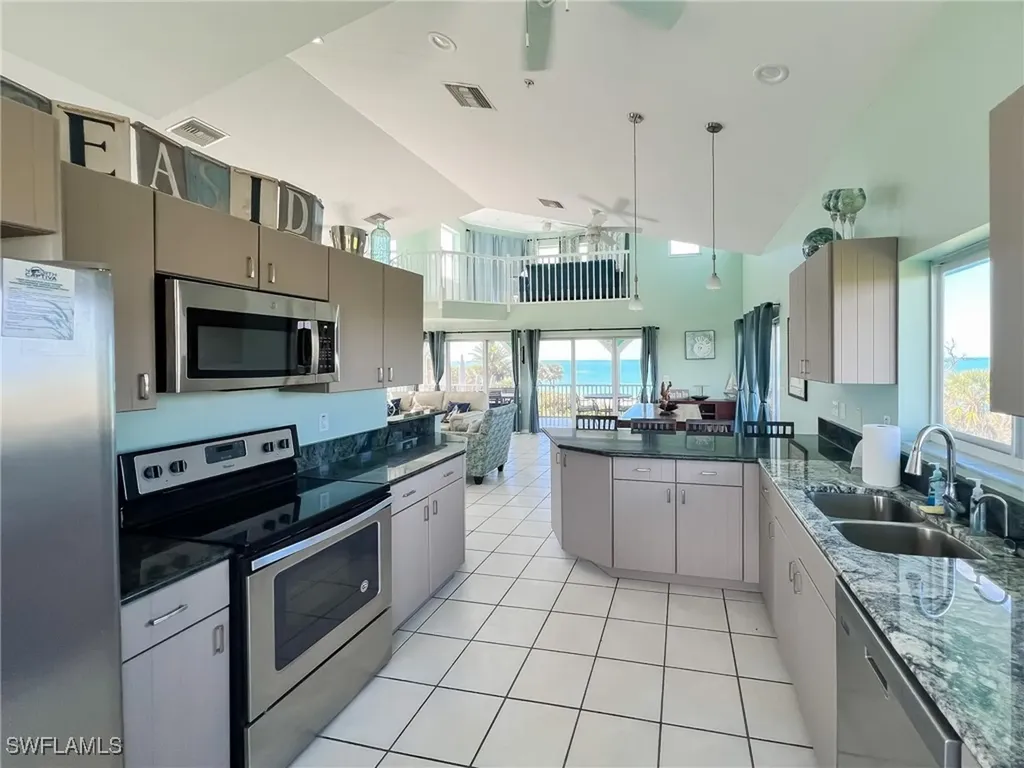 150 White Pelican Drive Upper Captiva FL 33924