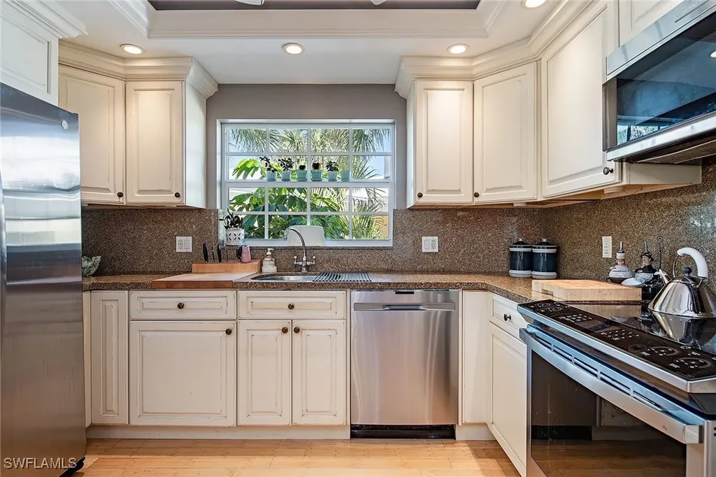 2601 Gulf Shore Boulevard N Naples FL 34103