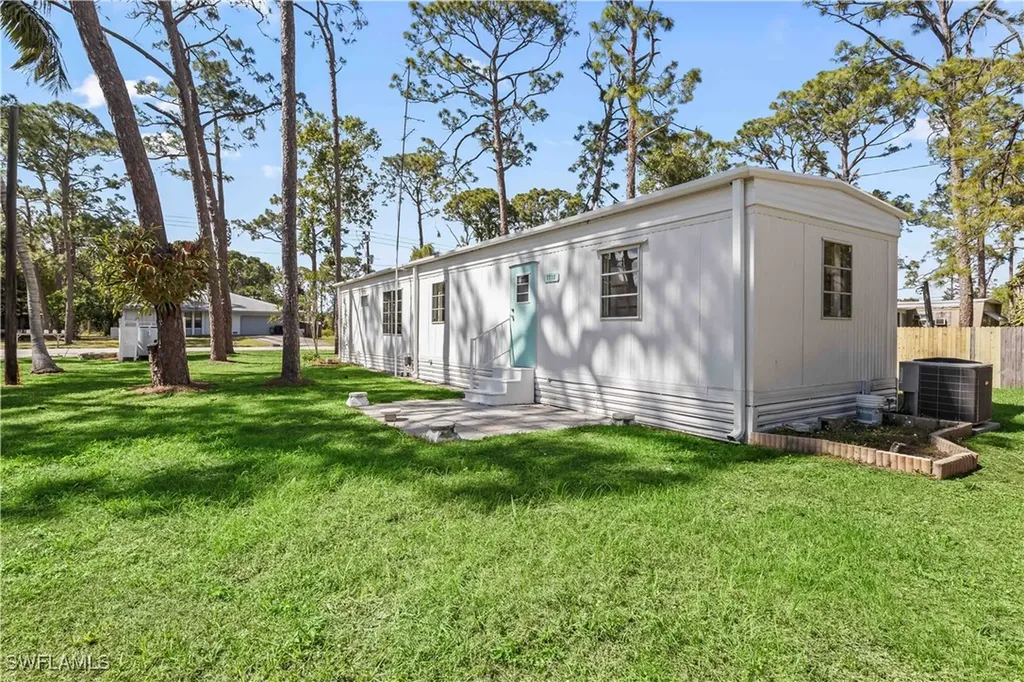 7713 Ebson Drive North Fort Myers FL 33917