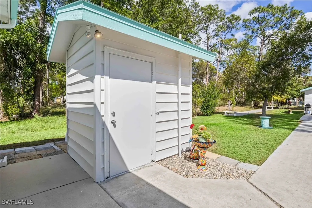 7713 Ebson Drive North Fort Myers FL 33917