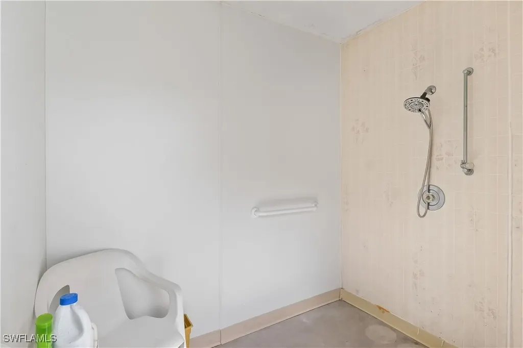 7713 Ebson Drive North Fort Myers FL 33917