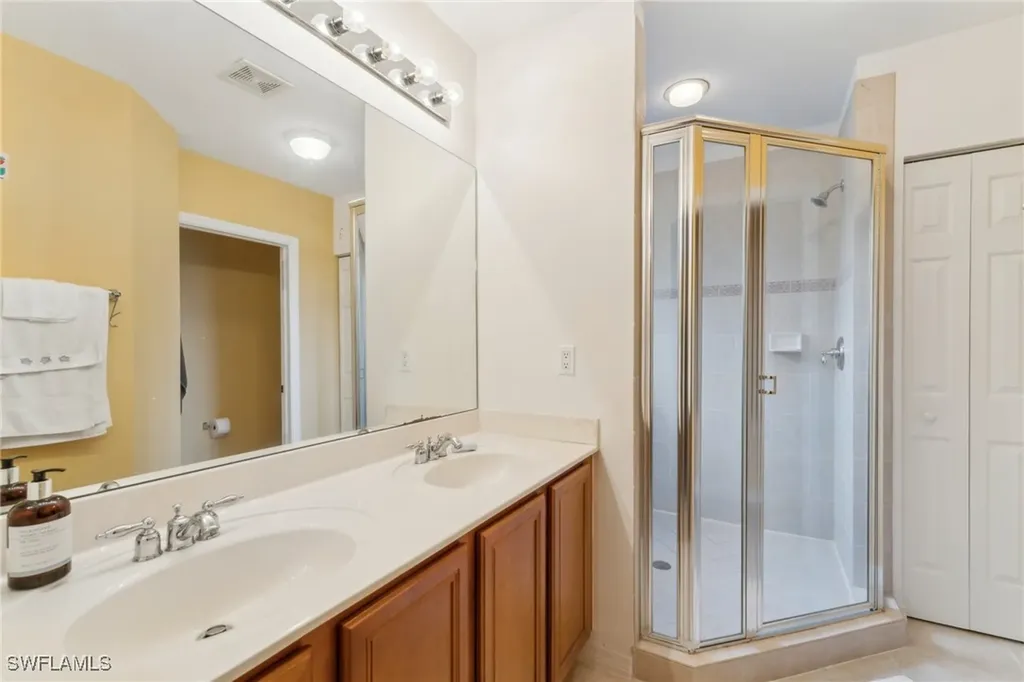 3327 Dandolo Circle Cape Coral FL 33909