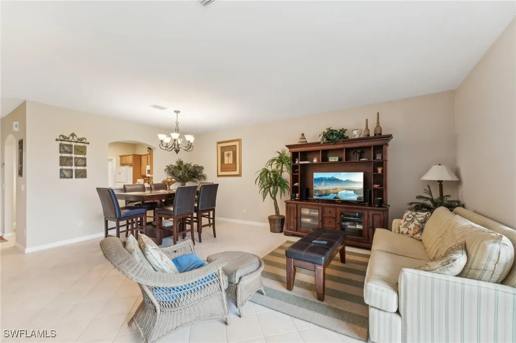 3327 Dandolo Circle Cape Coral FL 33909