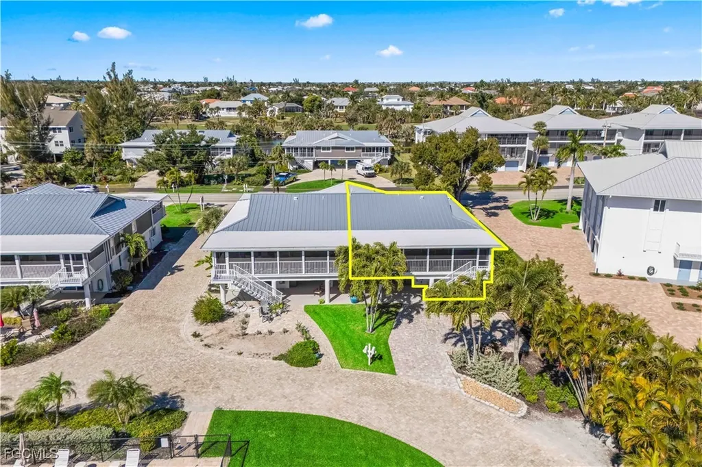 1351 Middle Gulf Drive Sanibel FL 33957