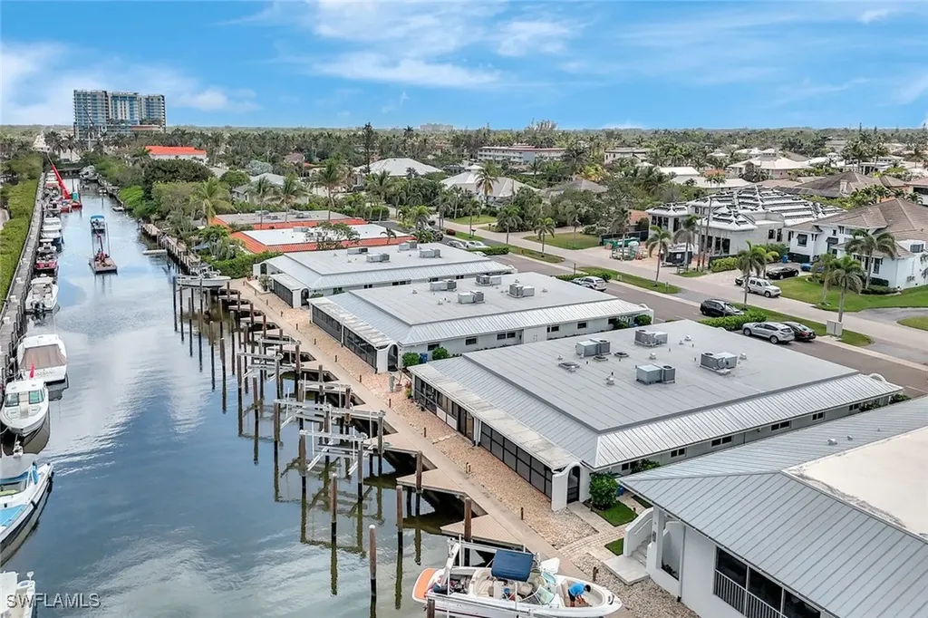 1405 Curlew Avenue Naples FL 34102
