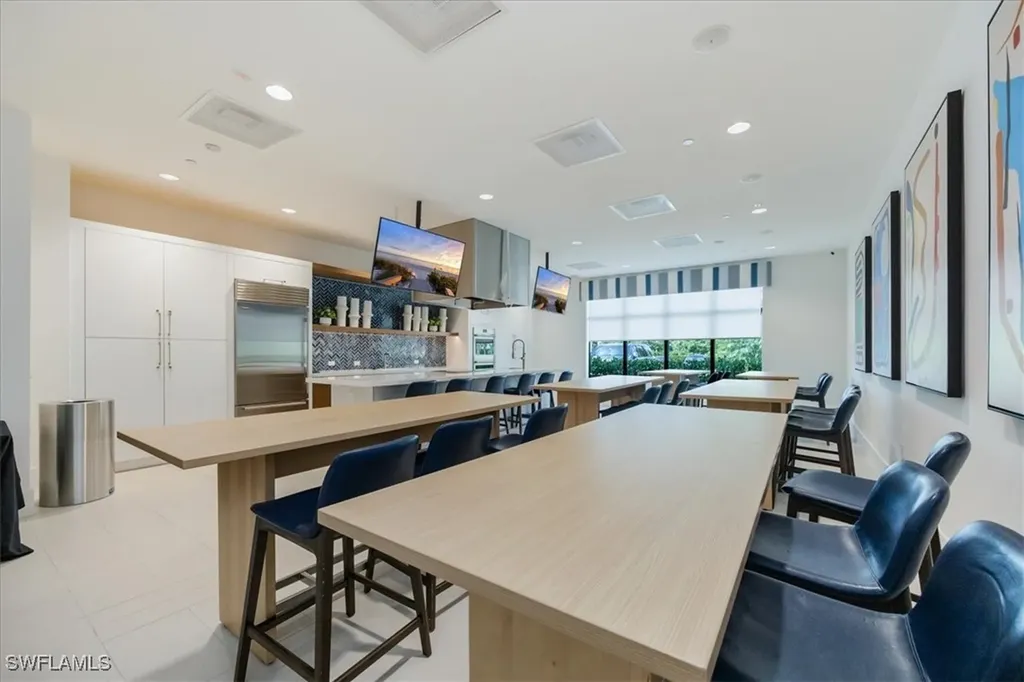11421 Jacaranda Drive Naples FL 34120