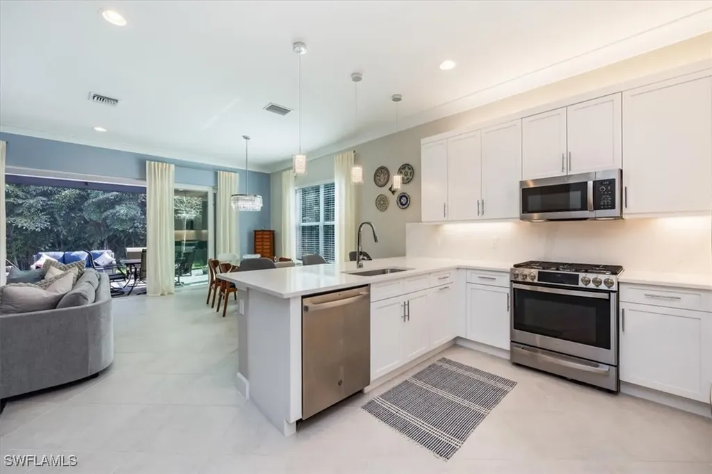 11421 Jacaranda Drive Naples FL 34120