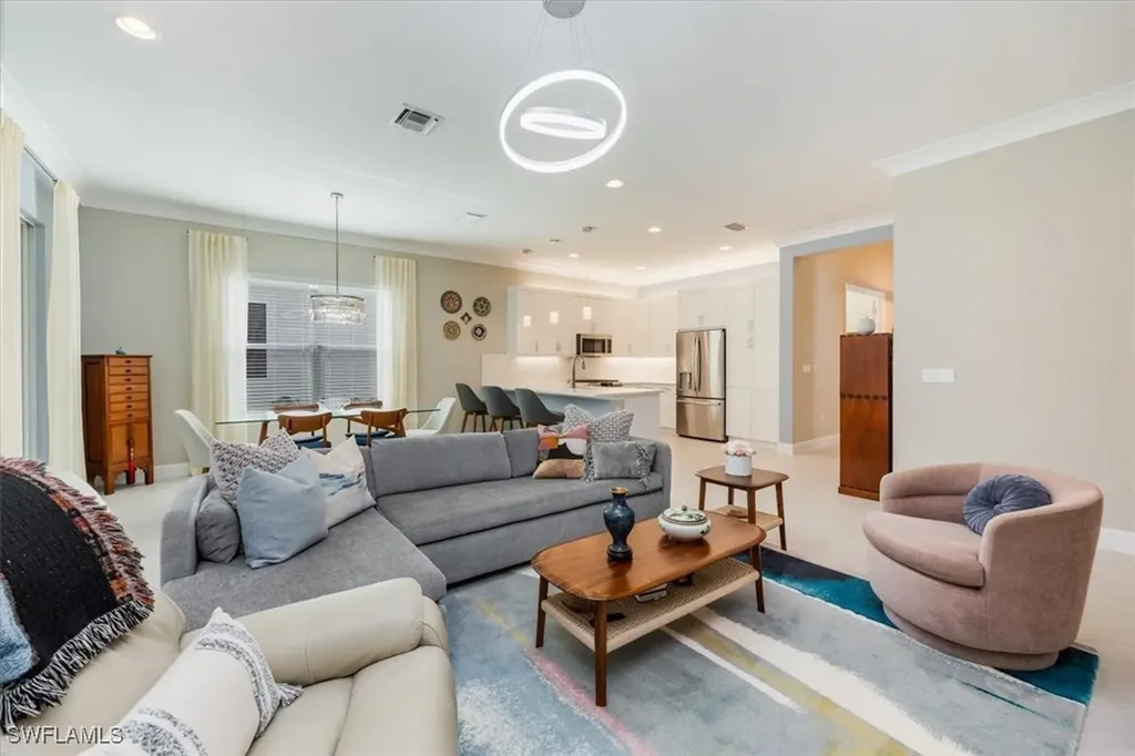 11421 Jacaranda Drive Naples FL 34120