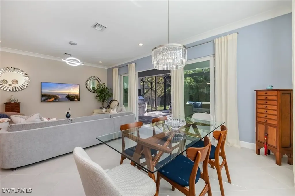 11421 Jacaranda Drive Naples FL 34120