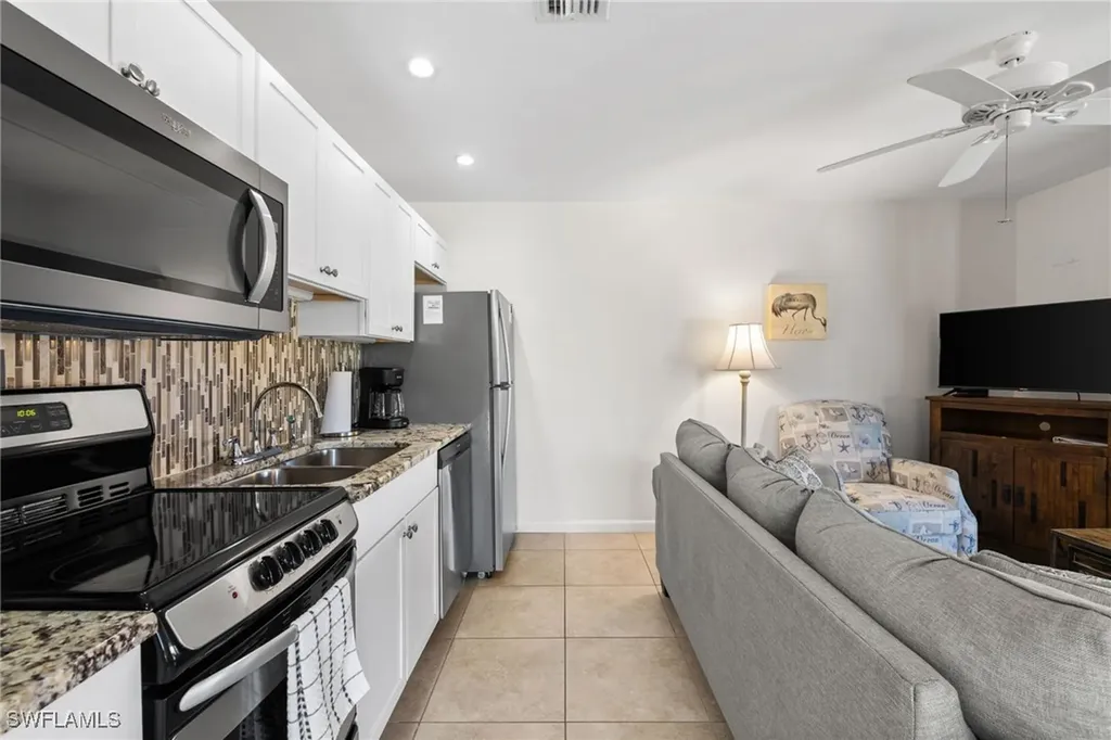 1811 Olde Middle Gulf Drive Sanibel FL 33957