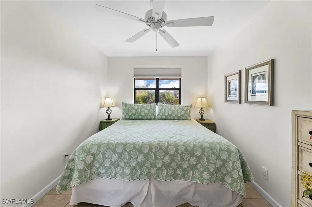 1811 Olde Middle Gulf Drive Sanibel FL 33957