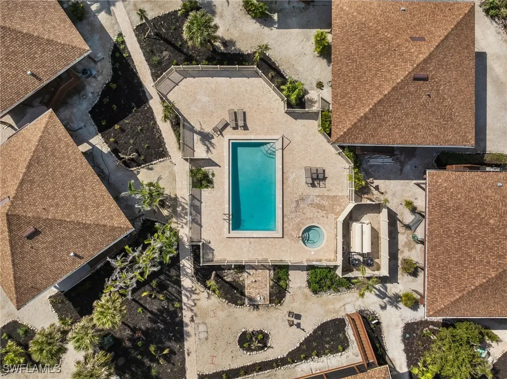 1811 Olde Middle Gulf Drive Sanibel FL 33957