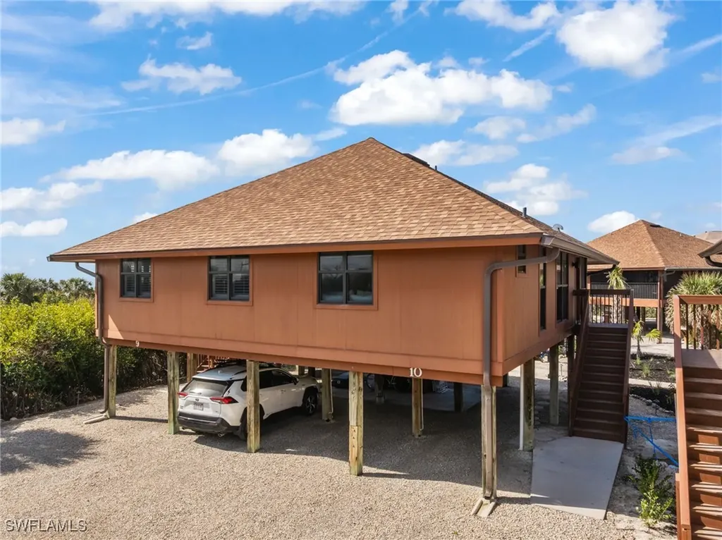 1811 Olde Middle Gulf Drive Sanibel FL 33957