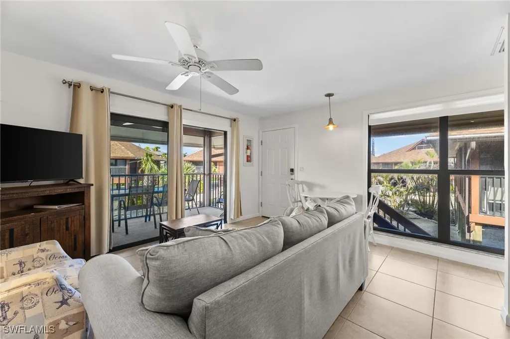 1811 Olde Middle Gulf Drive Sanibel FL 33957