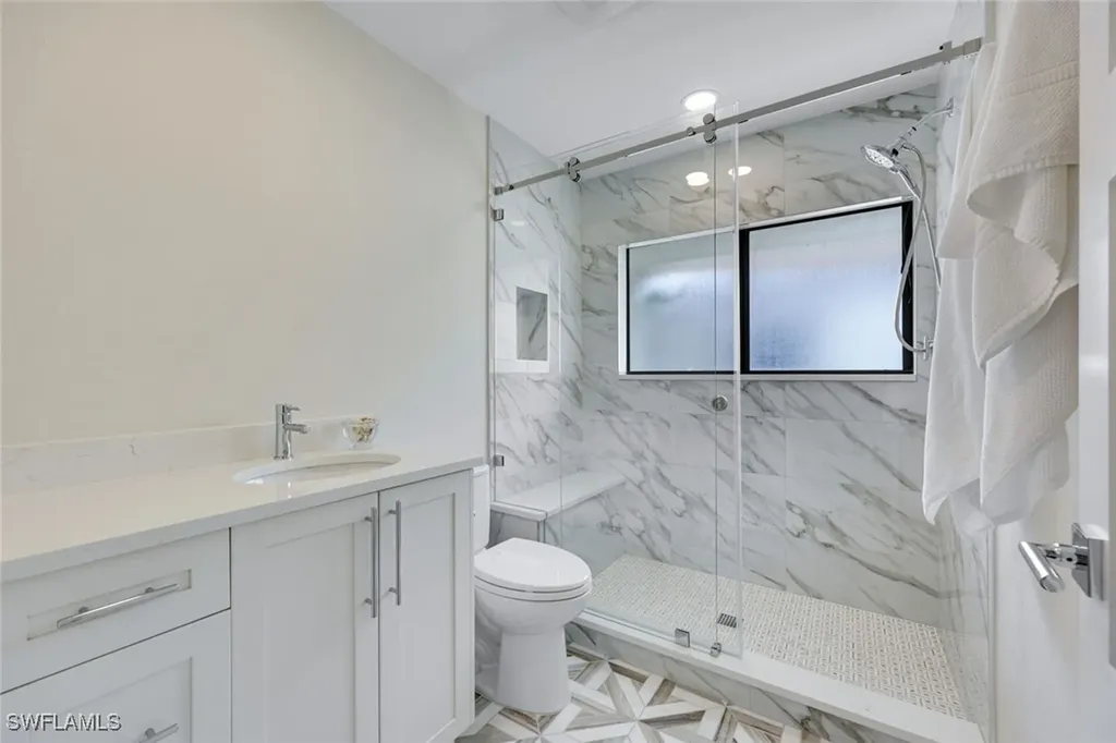 549 Bay Villas Lane Naples FL 34108