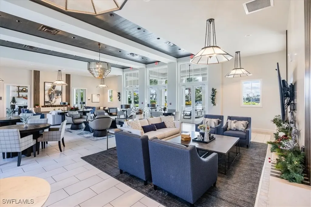 8941 Mustique Lane Naples FL 34114