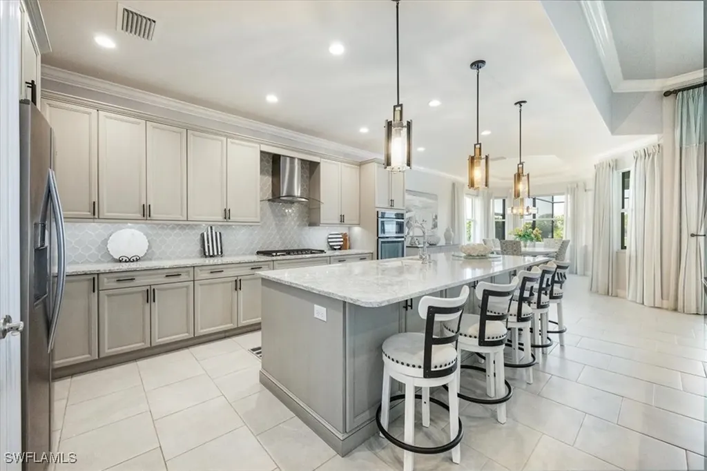 8941 Mustique Lane Naples FL 34114
