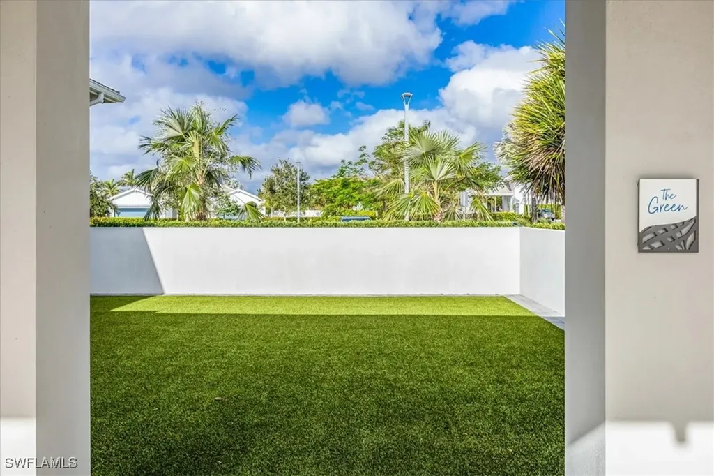 8941 Mustique Lane Naples FL 34114