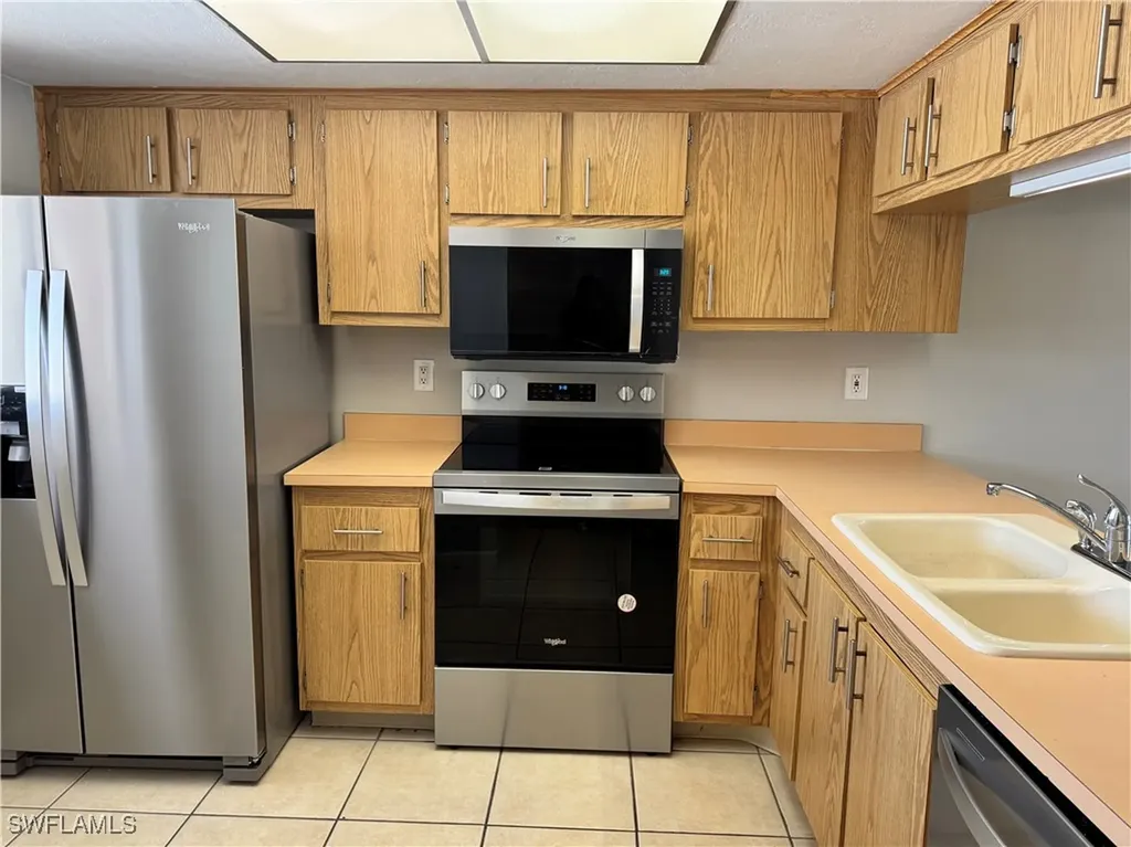 618 Gerald Avenue Lehigh Acres FL 33936