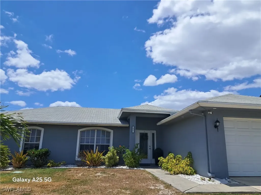 827 Alvin Avenue Lehigh Acres FL 33971
