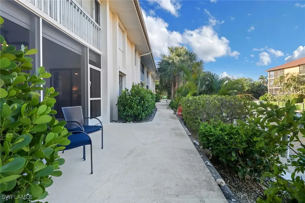 1200 Cherrystone Court Naples FL 34102