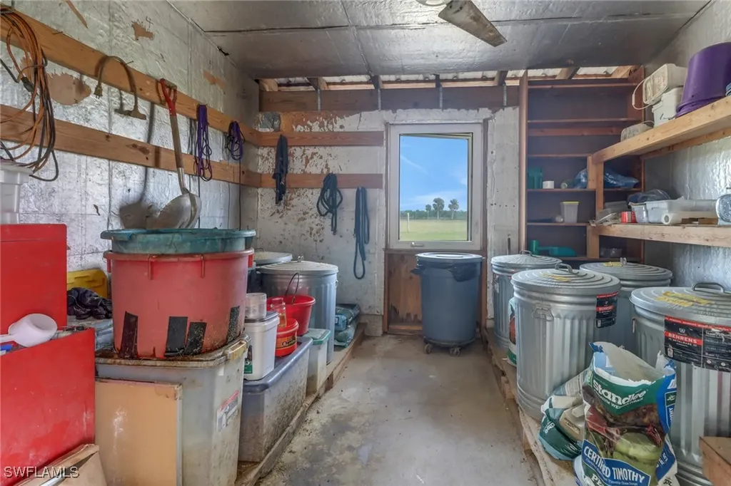 22051 N River Road Alva FL 33920