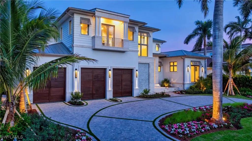 Naples FL, 1935 5TH Street S