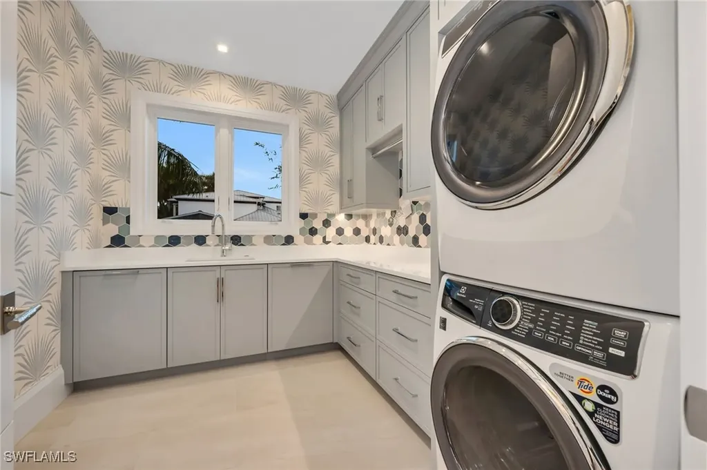 1935 5th Street S Naples FL 34102