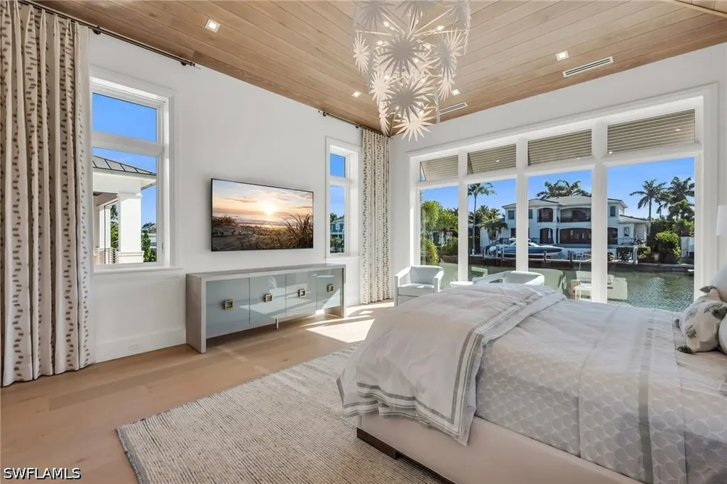 1935 5th Street S Naples FL 34102