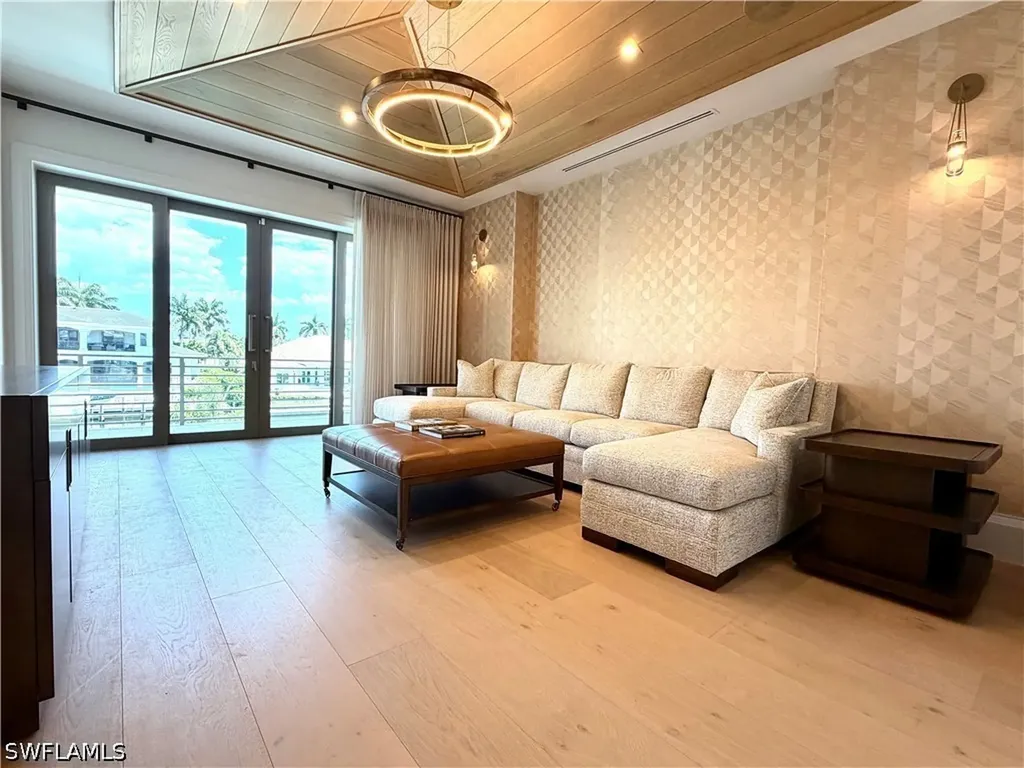 1935 5th Street S Naples FL 34102