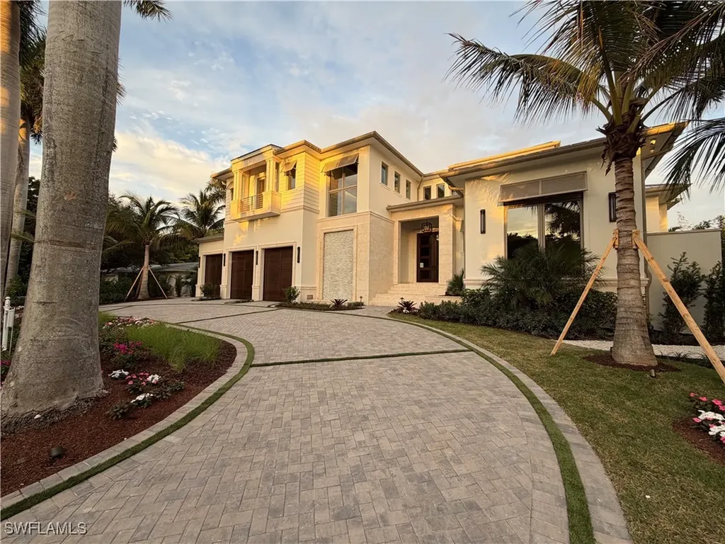 1935 5th Street S Naples FL 34102