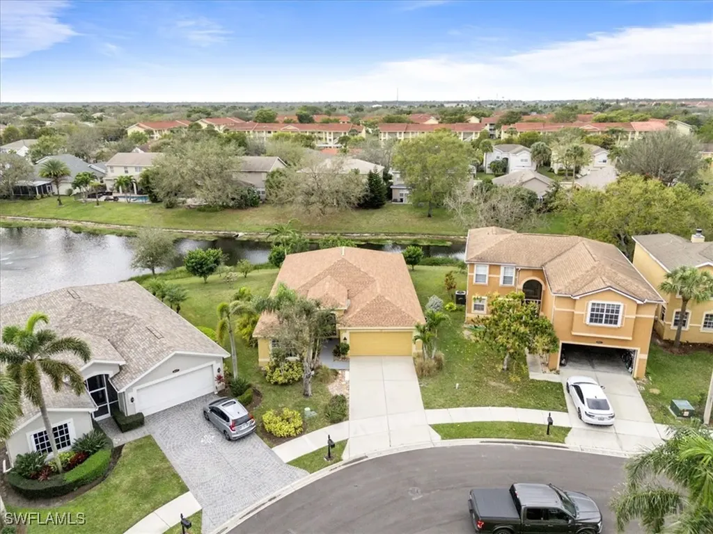 8423 Hollow Brook Circle Naples FL 34119