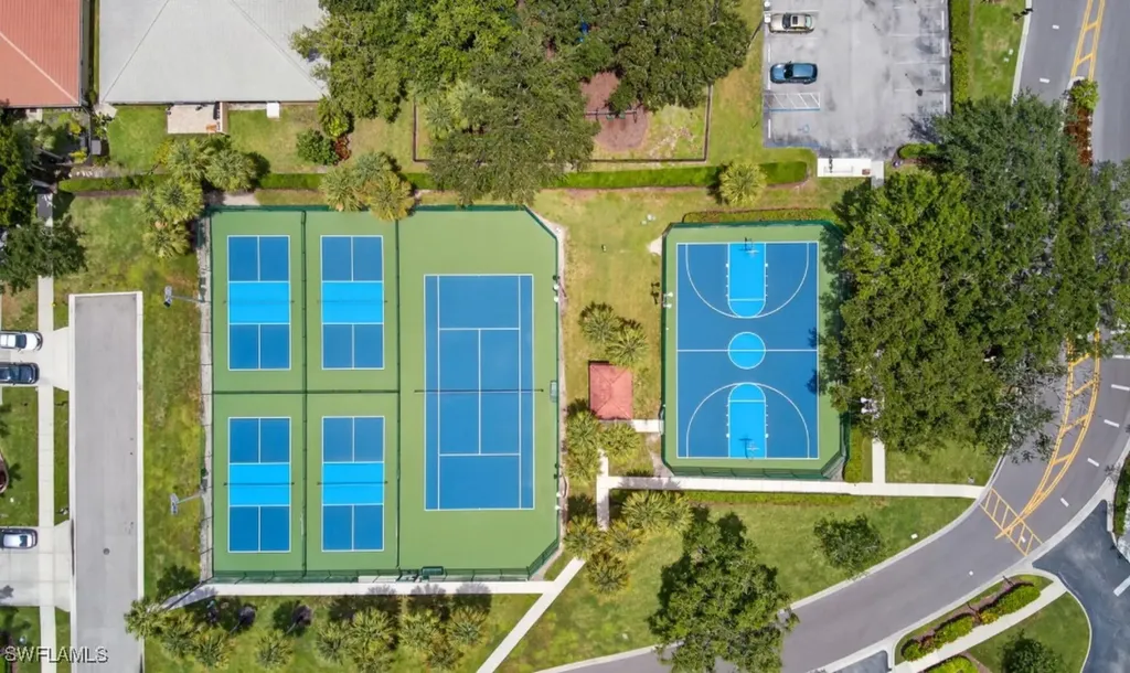 8423 Hollow Brook Circle Naples FL 34119
