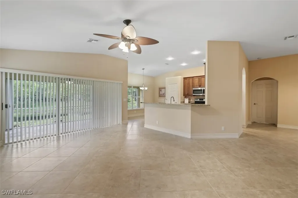 8423 Hollow Brook Circle Naples FL 34119
