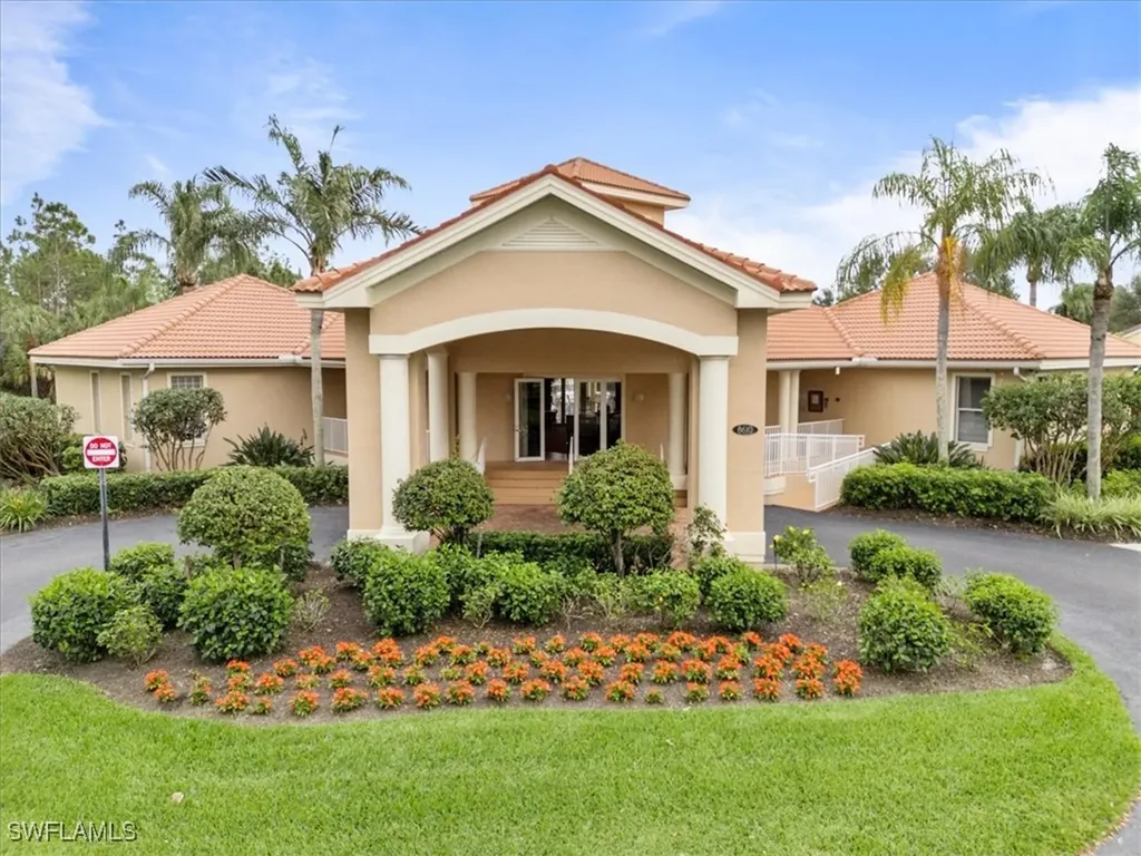 8423 Hollow Brook Circle Naples FL 34119