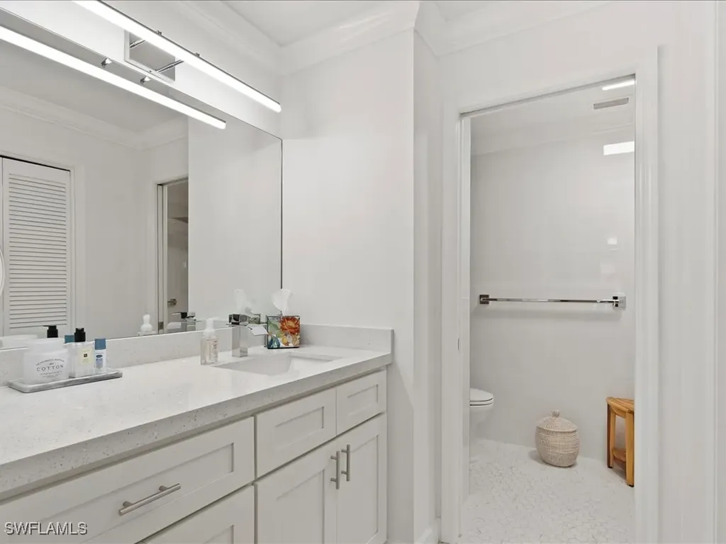 3301 Erick Lake Drive Naples FL 34109