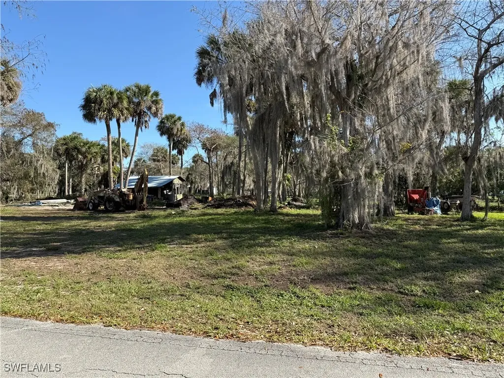 1129 Martin Boulevard Moore Haven FL 33471