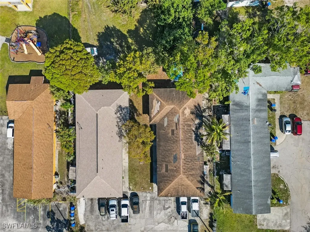 4243-4247 Greenwood Avenue Fort Myers FL 33905