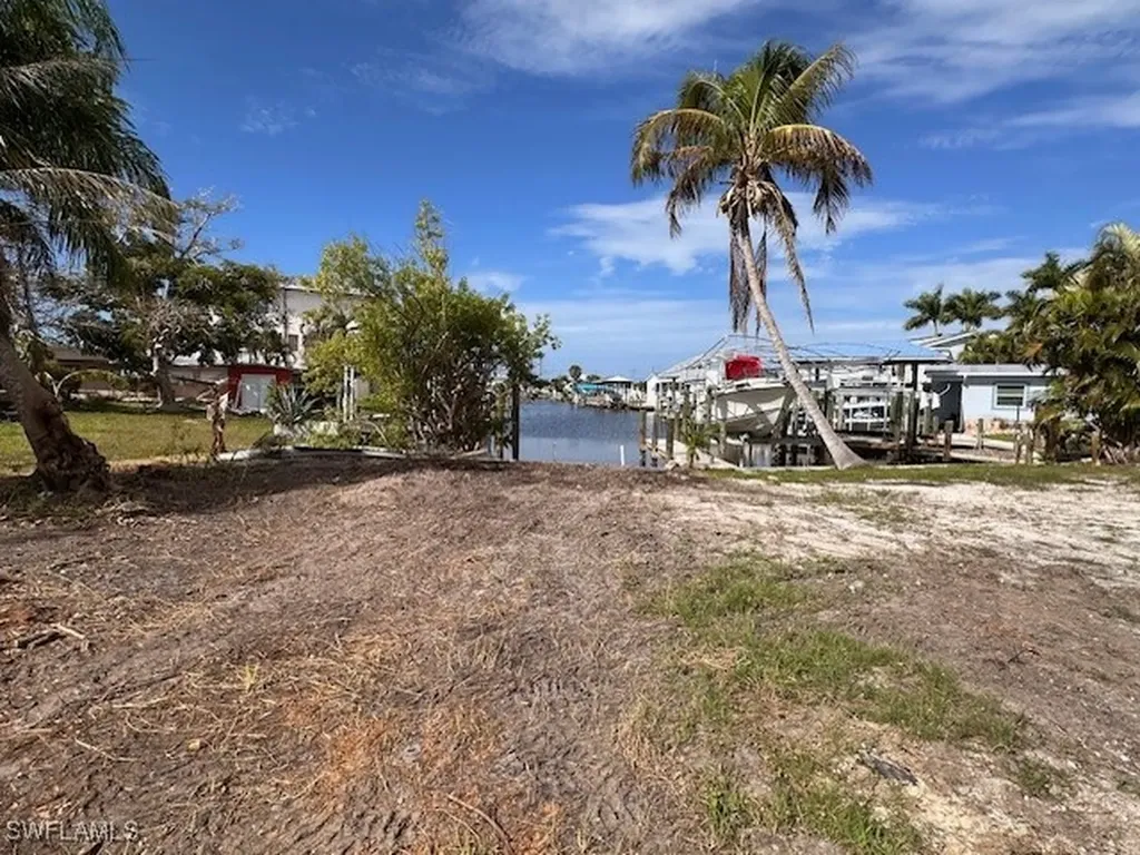 2623 York Road St. James City FL 33956