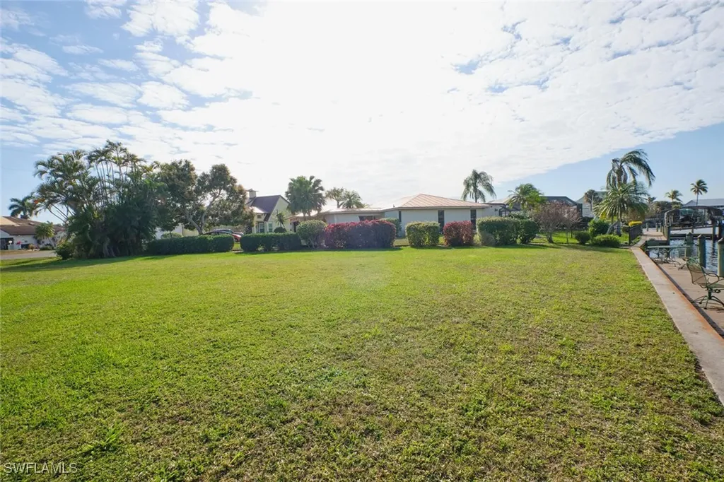 2113 W Tobago Circle Fort Myers FL 33905