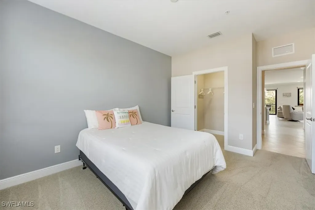15148 Palmer Lake Circle Naples FL 34109