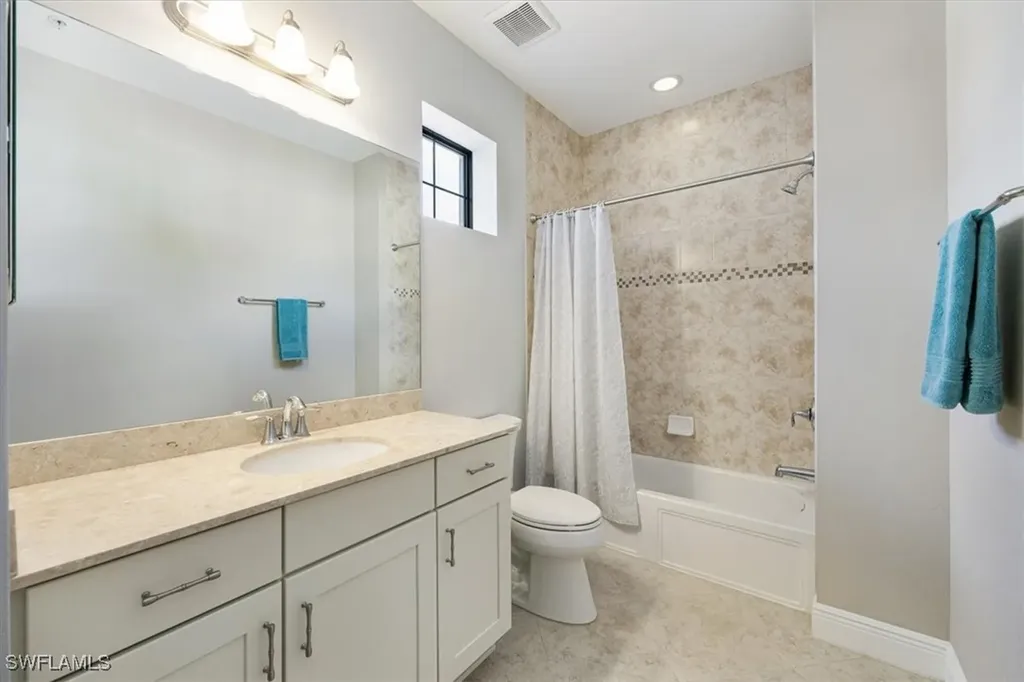 15148 Palmer Lake Circle Naples FL 34109