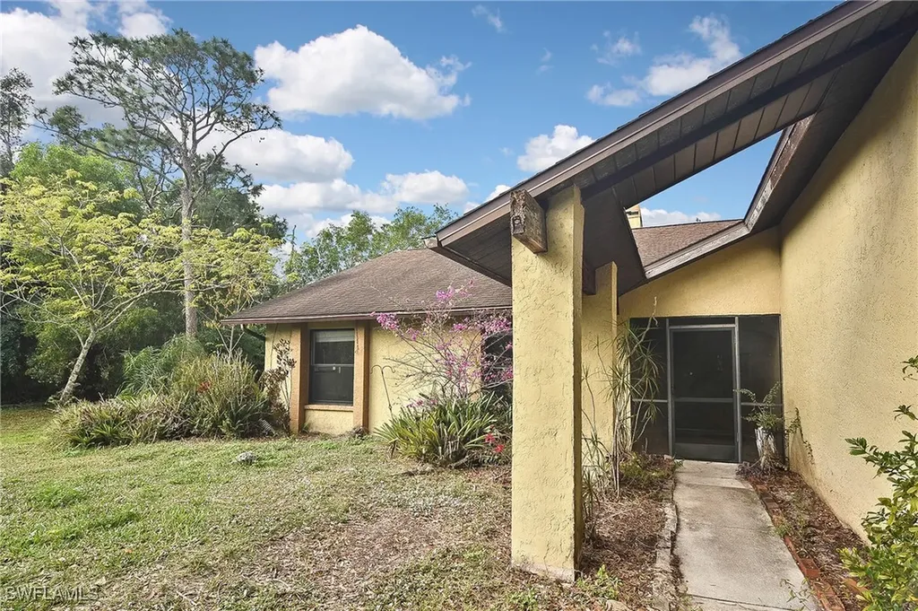 12300 Flintlock Lane Fort Myers FL 33912