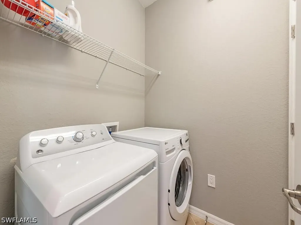 3159 Serena Lane Naples FL 34114