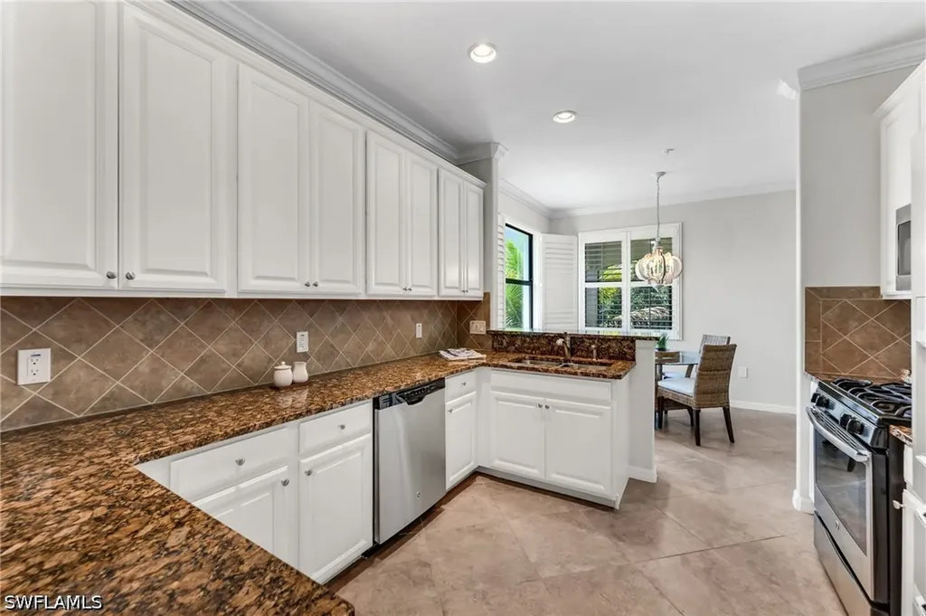 3159 Serena Lane Naples FL 34114