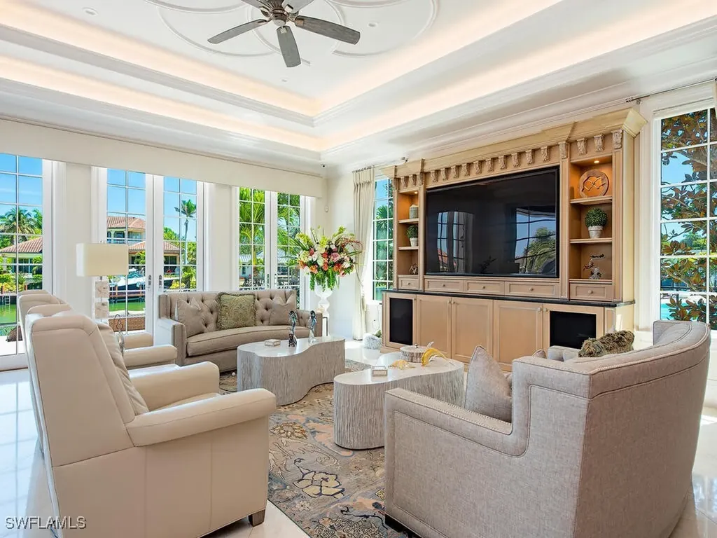 233 Mermaids Bight Naples FL 34103